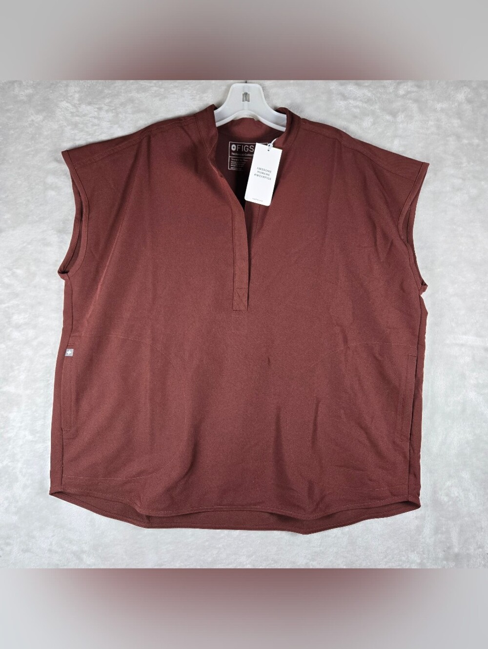 Figs Rafaela Oversized Scrub Top Walnut Size Large Technical Collection NWT